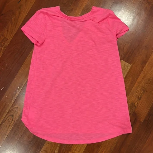 Lilly Pulitzer hot pink T-shirt XS - Picture 5 of 5
